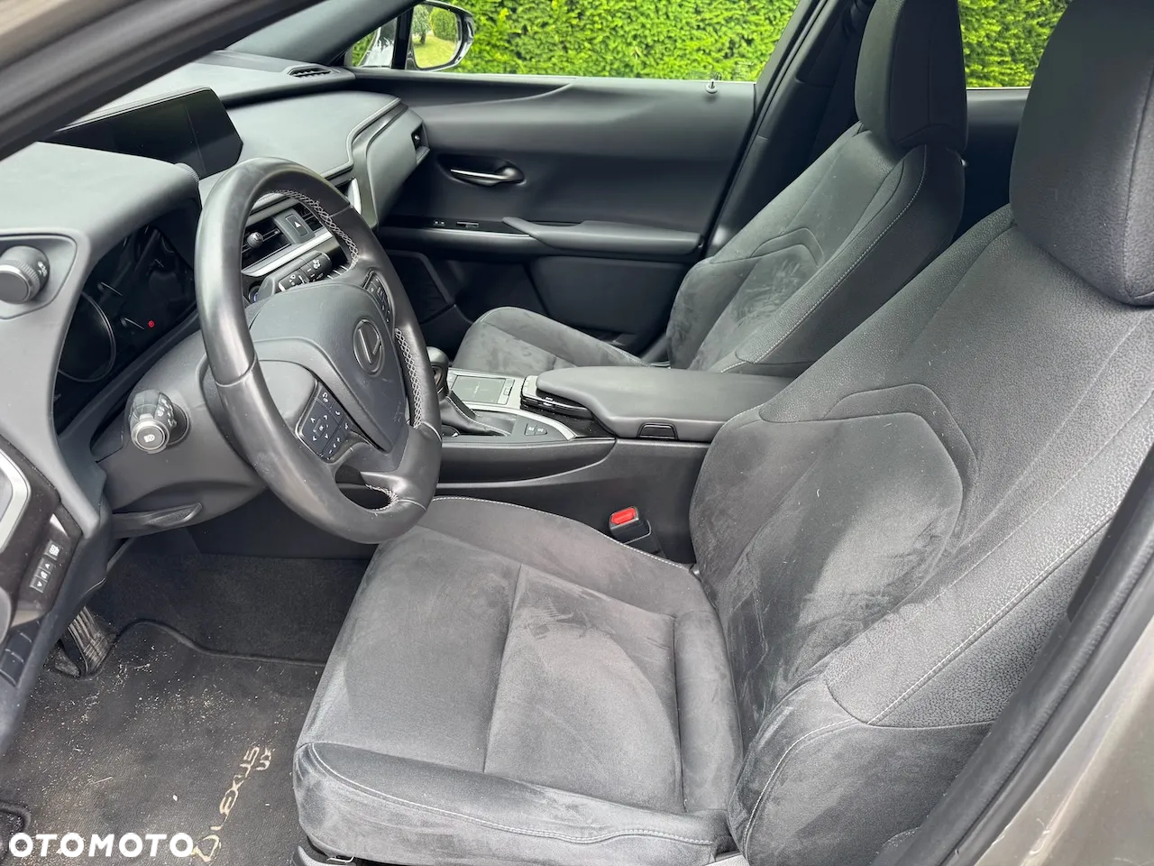 Lexus UX 250h GPF Business Edition 2WD - 9