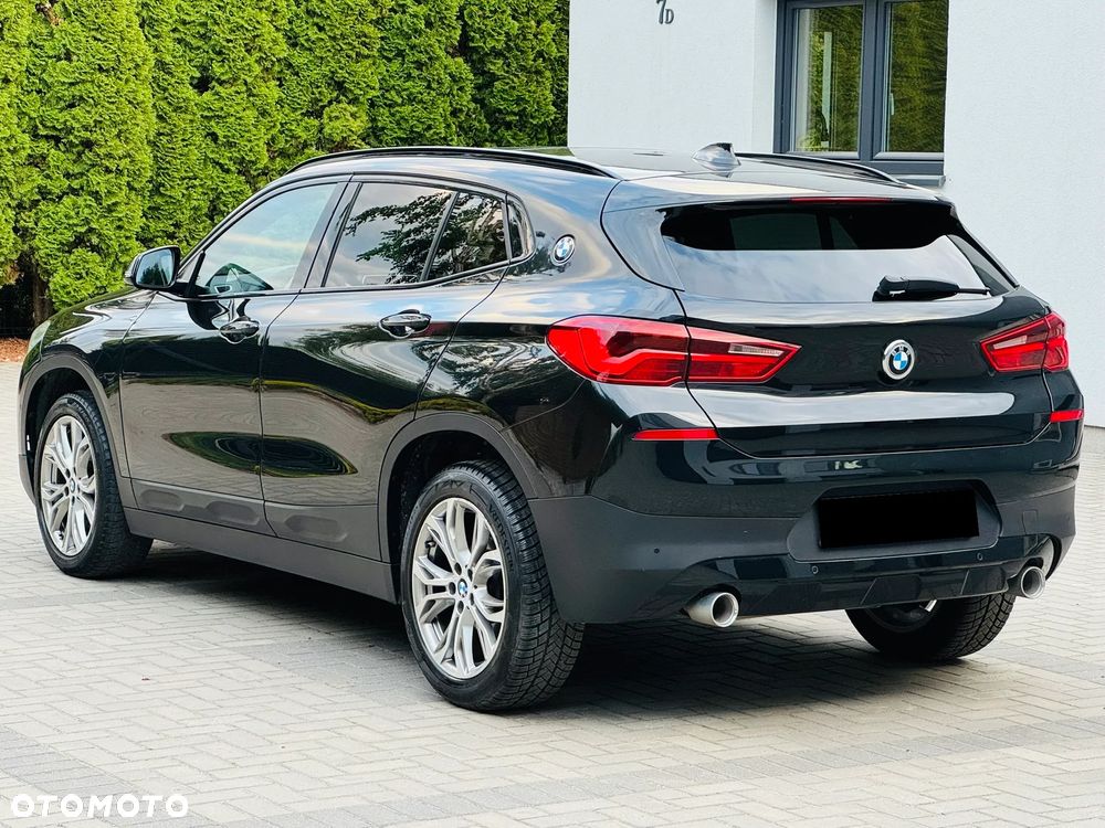 BMW X2 sDrive18d Business Edition sport - 7