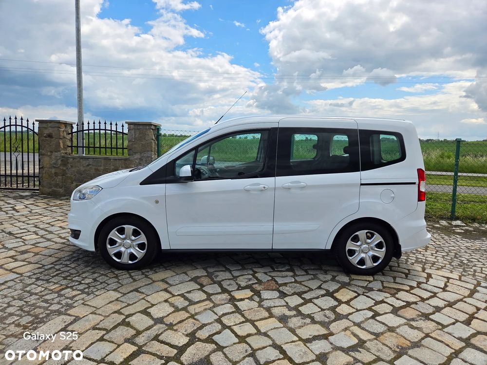 Ford Courier - 7