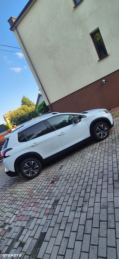 Peugeot 2008 1.2 Pure Tech GPF Style S&S - 3