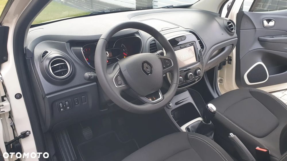 Renault Captur - 16