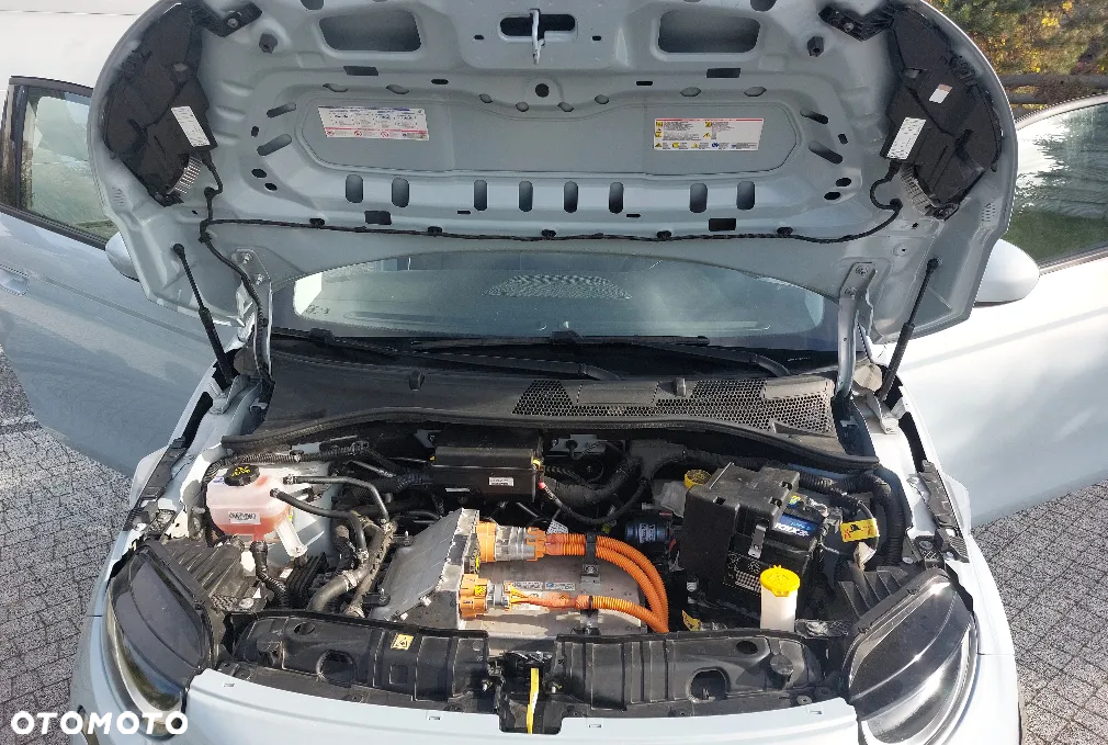 Fiat 500e 23,8kWh C Blue Edition - 9