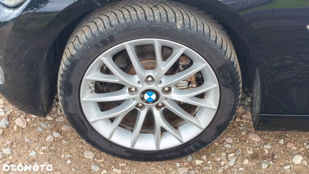 BMW Seria 3 320i - 24