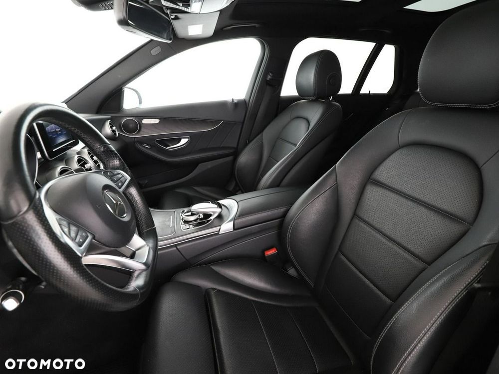 Mercedes-Benz Klasa C 180 9G-TRONIC AMG Line - 14