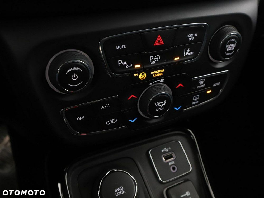 Jeep Compass 2.0 MultiJet Active Drive Automatik Limited - 29