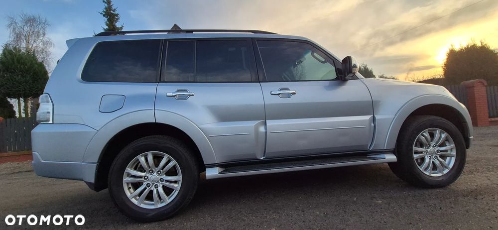 Mitsubishi Pajero - 29