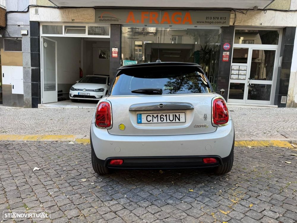 MINI 3 Portas Cooper SE Classic - 4