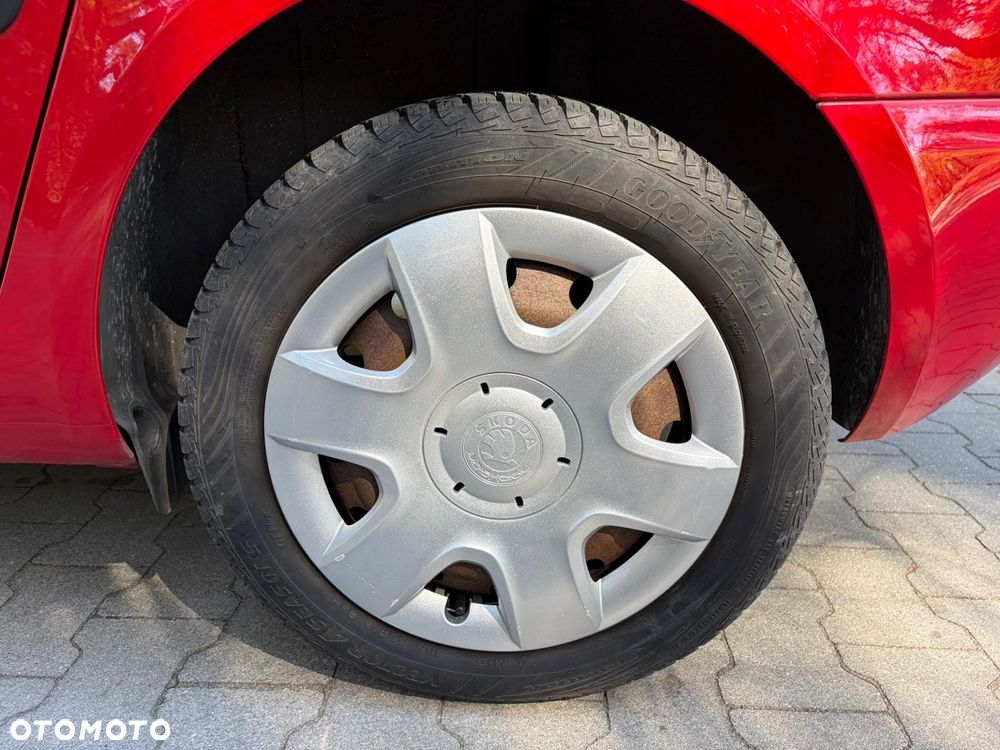 Skoda Roomster 1.4 16V PLUS EDITION - 12