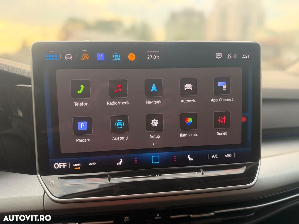 VOLKSWAGEN Golf 2024 — imagine 24