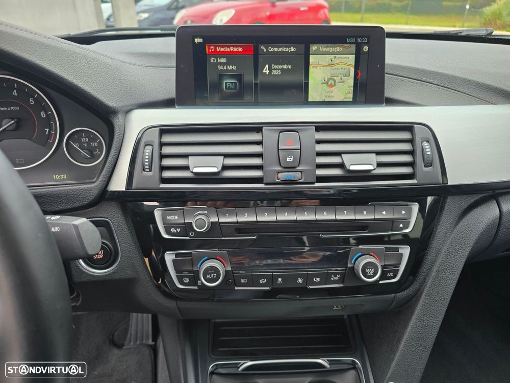 BMW 330 e iPerformance Pack M Shadow - 32