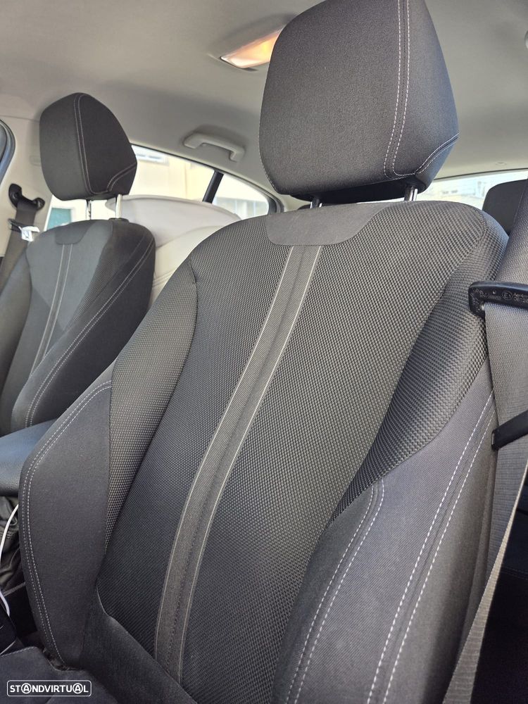 BMW 116 d EfficientDynamics - 24