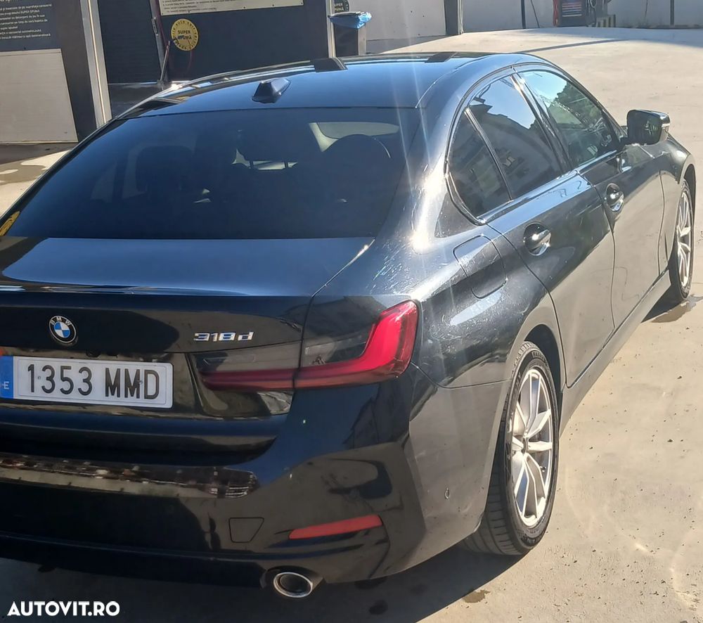 BMW 3 Series 2023 — imagine 9