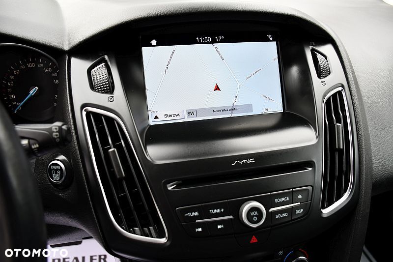 Ford Focus 1.5 EcoBlue Start-Stopp-System TITANIUM DESIGN - 15
