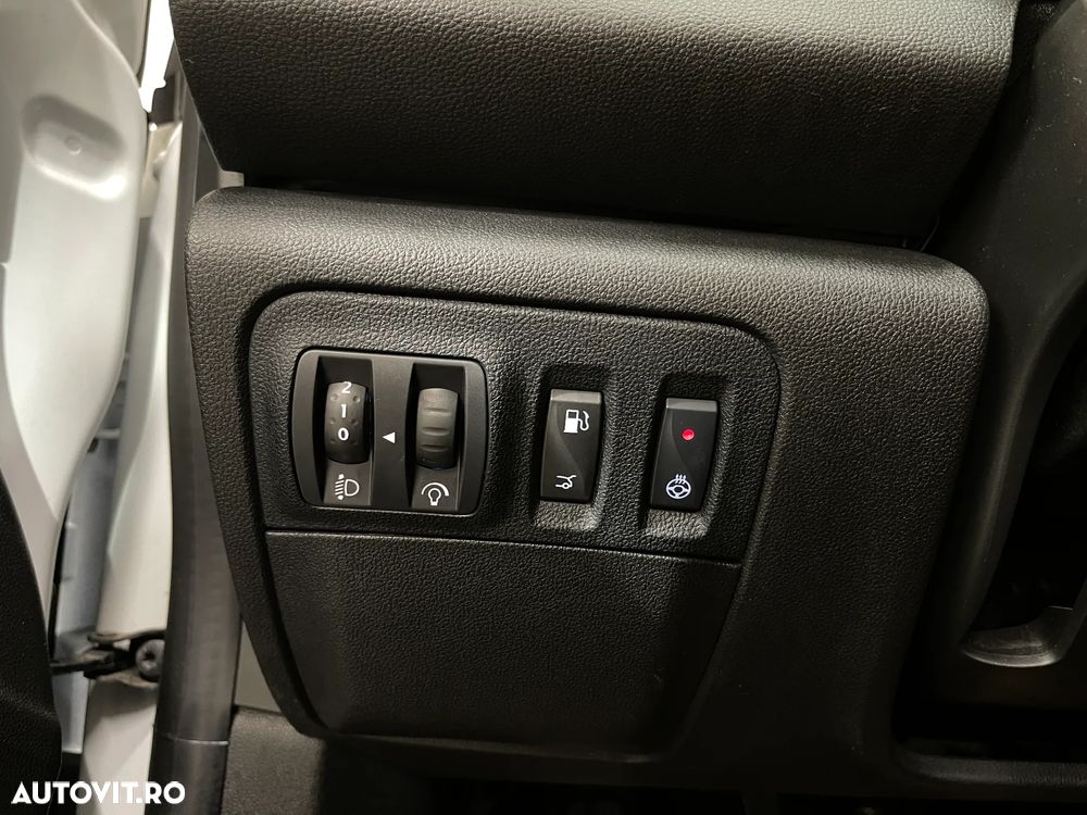 Renault Megane TCe 140 GPF Equilibre - 18