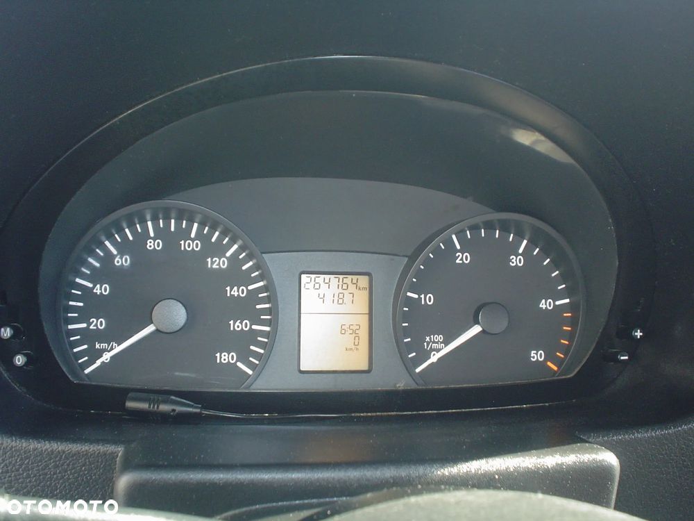 Mercedes-Benz SPRINTER - 9