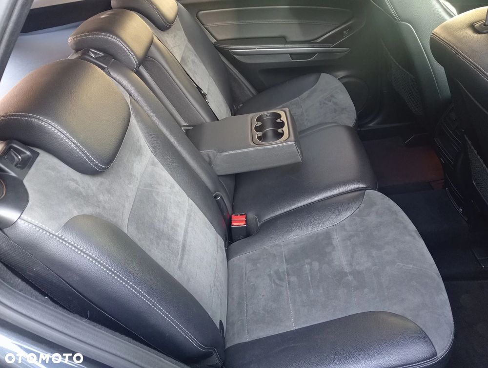 Mercedes-Benz ML - 12