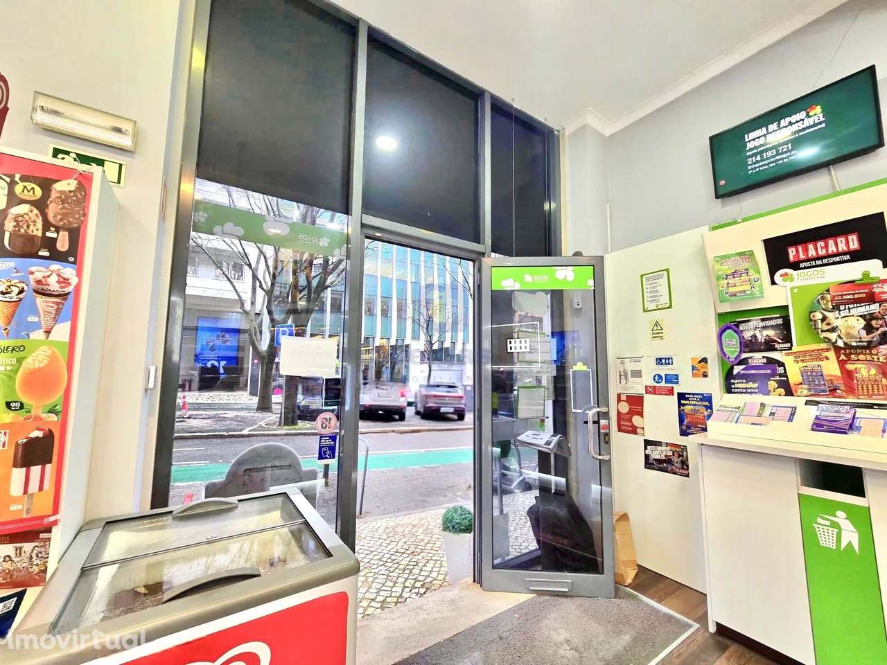 Espaço Comercial na Av. Defensores de Chaves - Grande imagem: 3/7