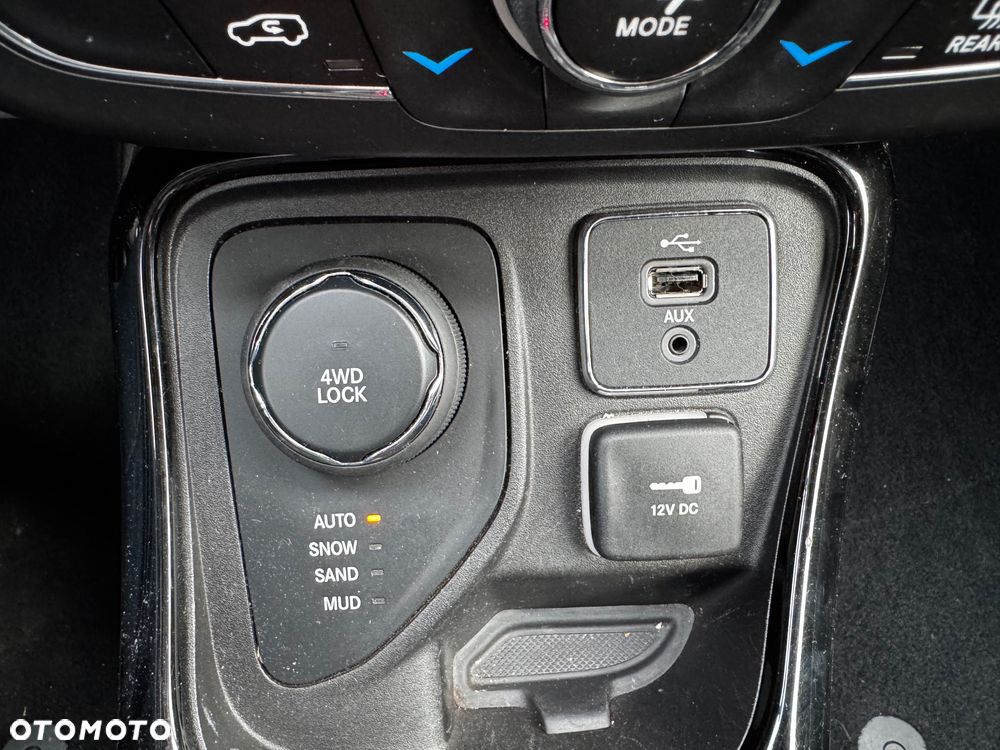 Jeep Compass 2.0 MJD Limited 4WD S&S - 36