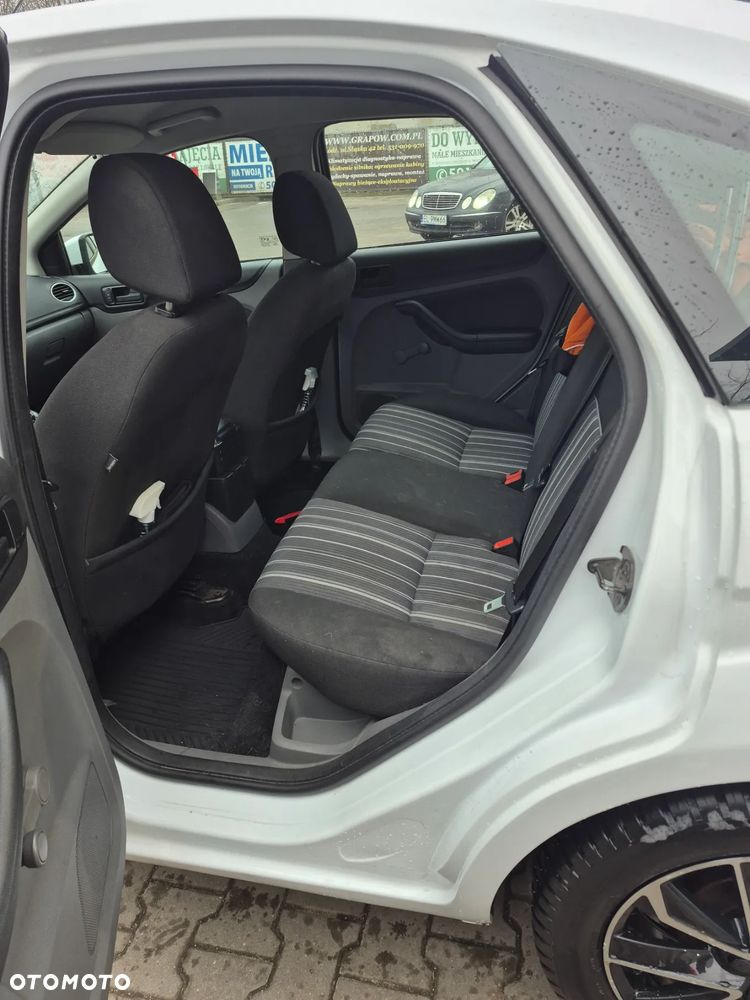 Ford Focus 1.6 TDCi Trend - 6