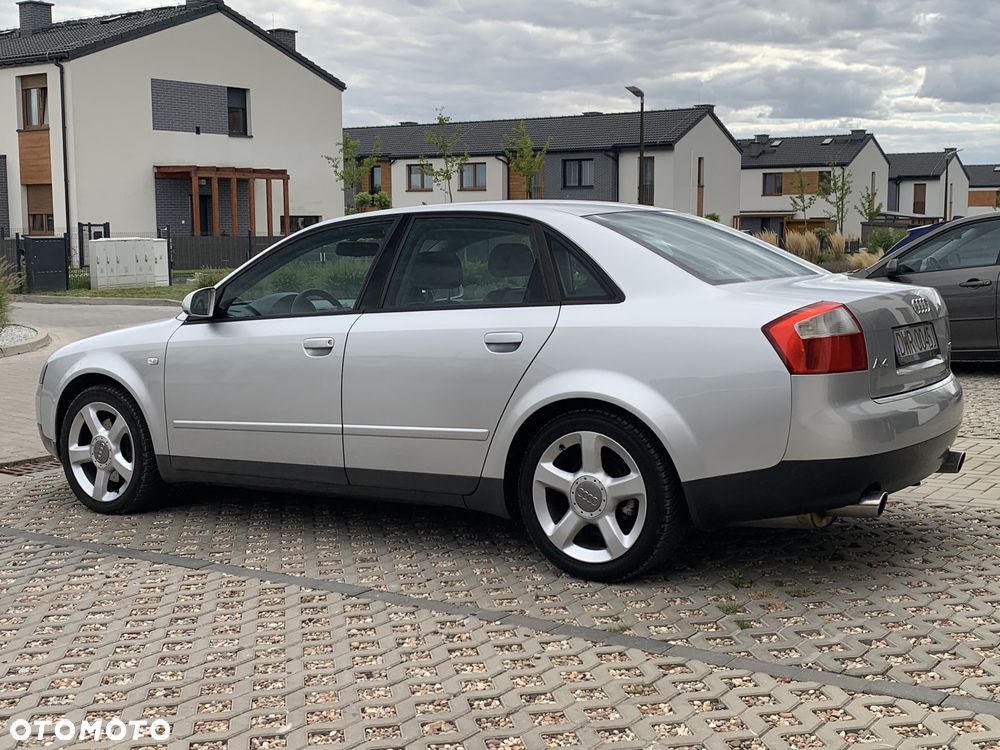 Audi A4 ver-3-0-quattro-tiptronic - 16
