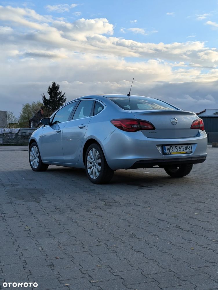 Opel Astra 1.6 Cosmo - 5