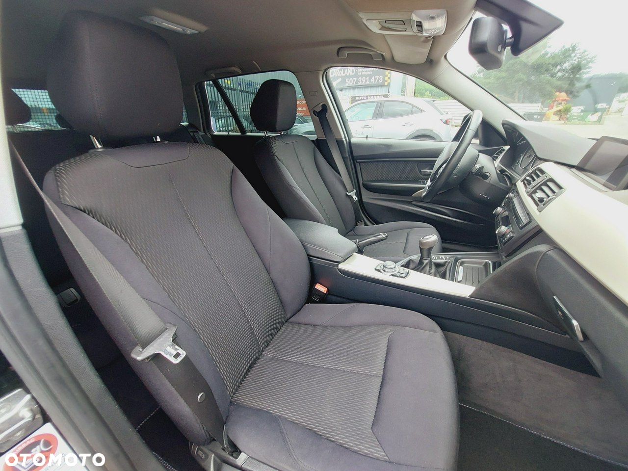 BMW Seria 3 316d - 29