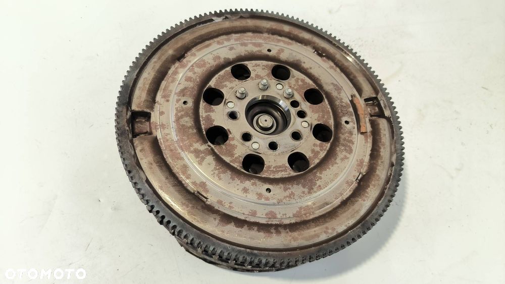 SPRZĘGŁO MERCDES-BENZ SPRINTER 907 - 2