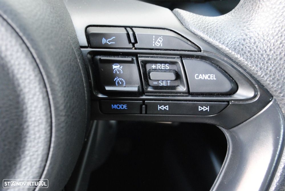 Toyota Yaris Cross 1.5 HDF Comfort Plus - 13