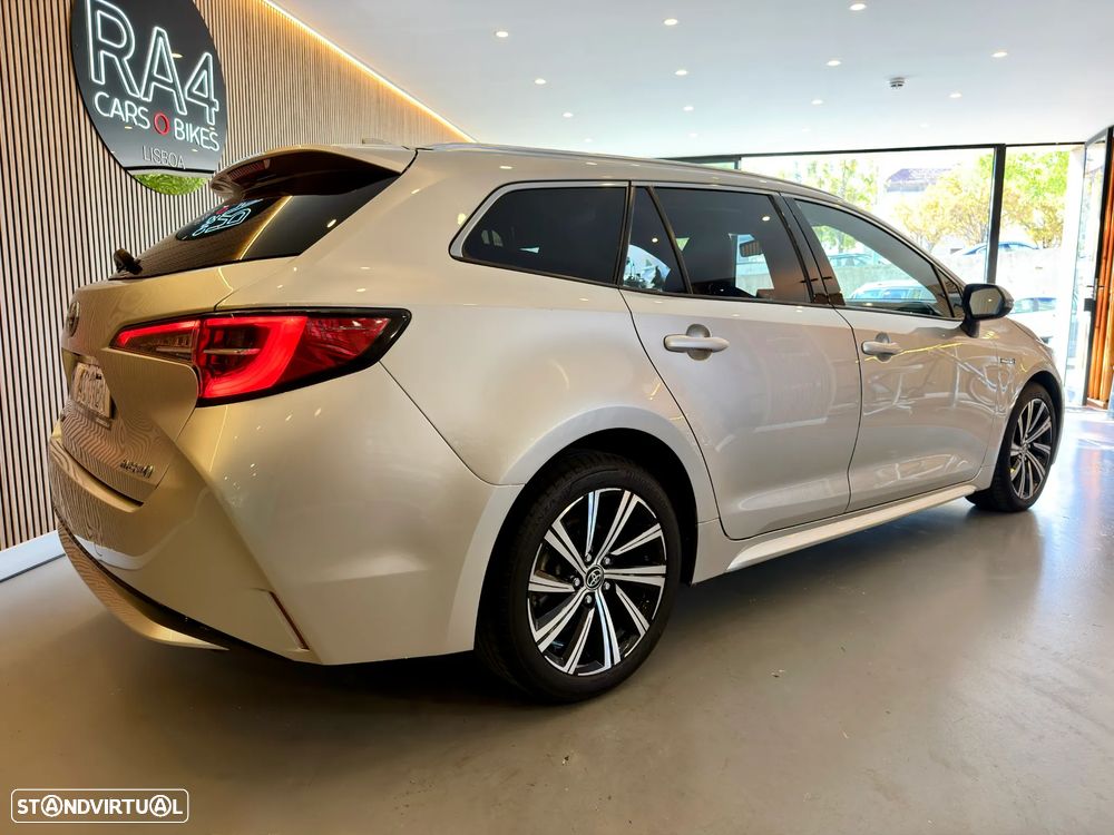 Toyota Corolla Touring Sports 1.8 Hybrid Exclusive — fotografia 4
