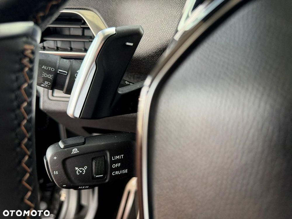Peugeot 5008 - 35