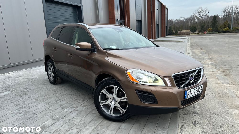 Volvo XC 60 D5 AWD Summum - 4