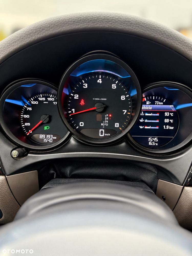 Porsche Macan Standard - 8