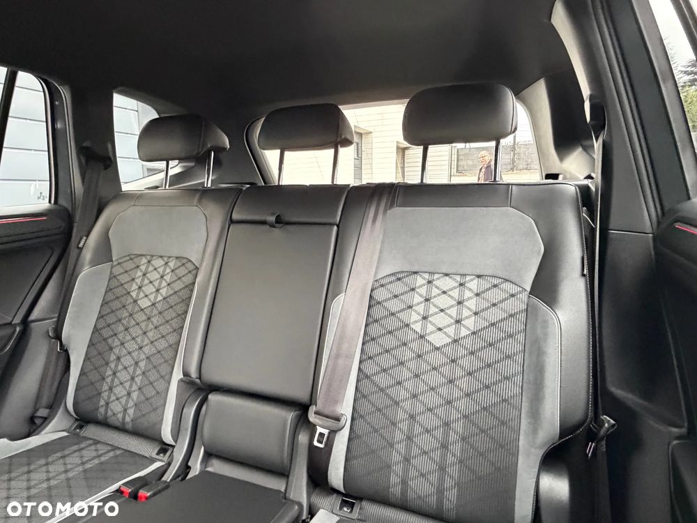 Volkswagen Tiguan Allspace 2.0 TDI SCR 4Motion DSG R-Line - 31