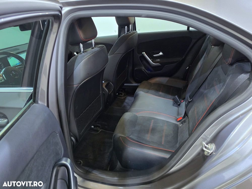 Mercedes-Benz A 250 e 8G-DCT Advanced AMG Line - 12