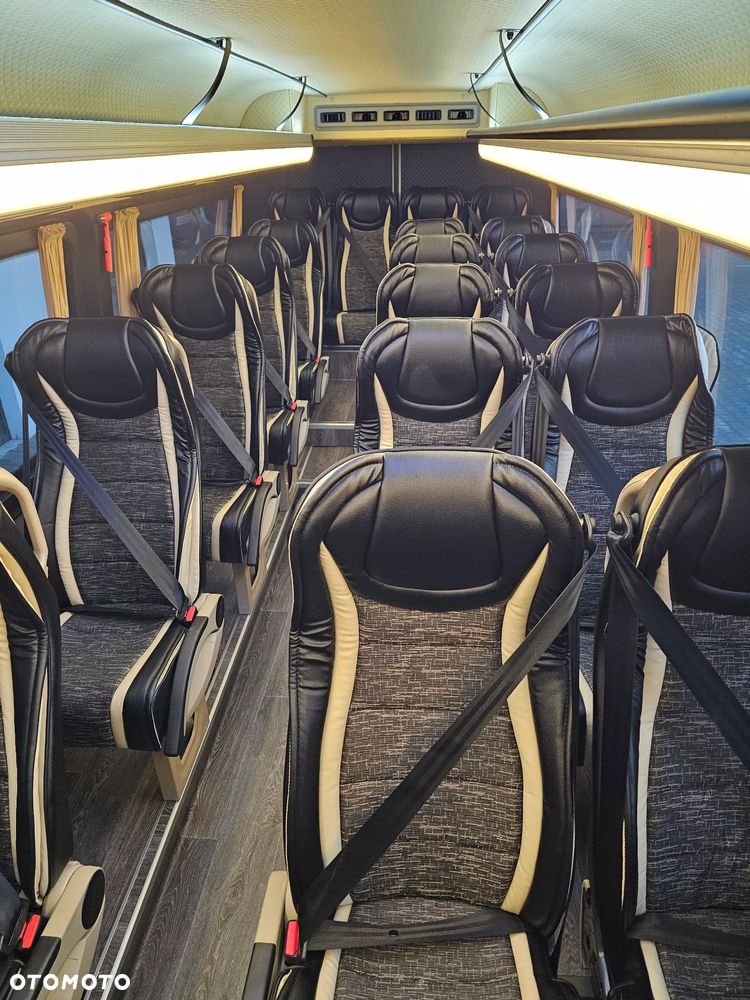 Mercedes-Benz Sprinter 519 - 9