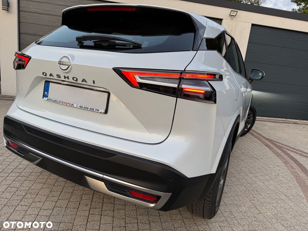 Nissan Qashqai 1.3 DIG-T MHEV Xtronic Acenta - 4