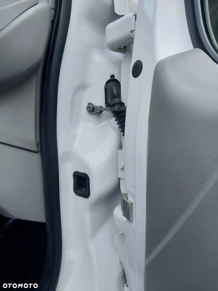 Opel VIVARO LONG - 31