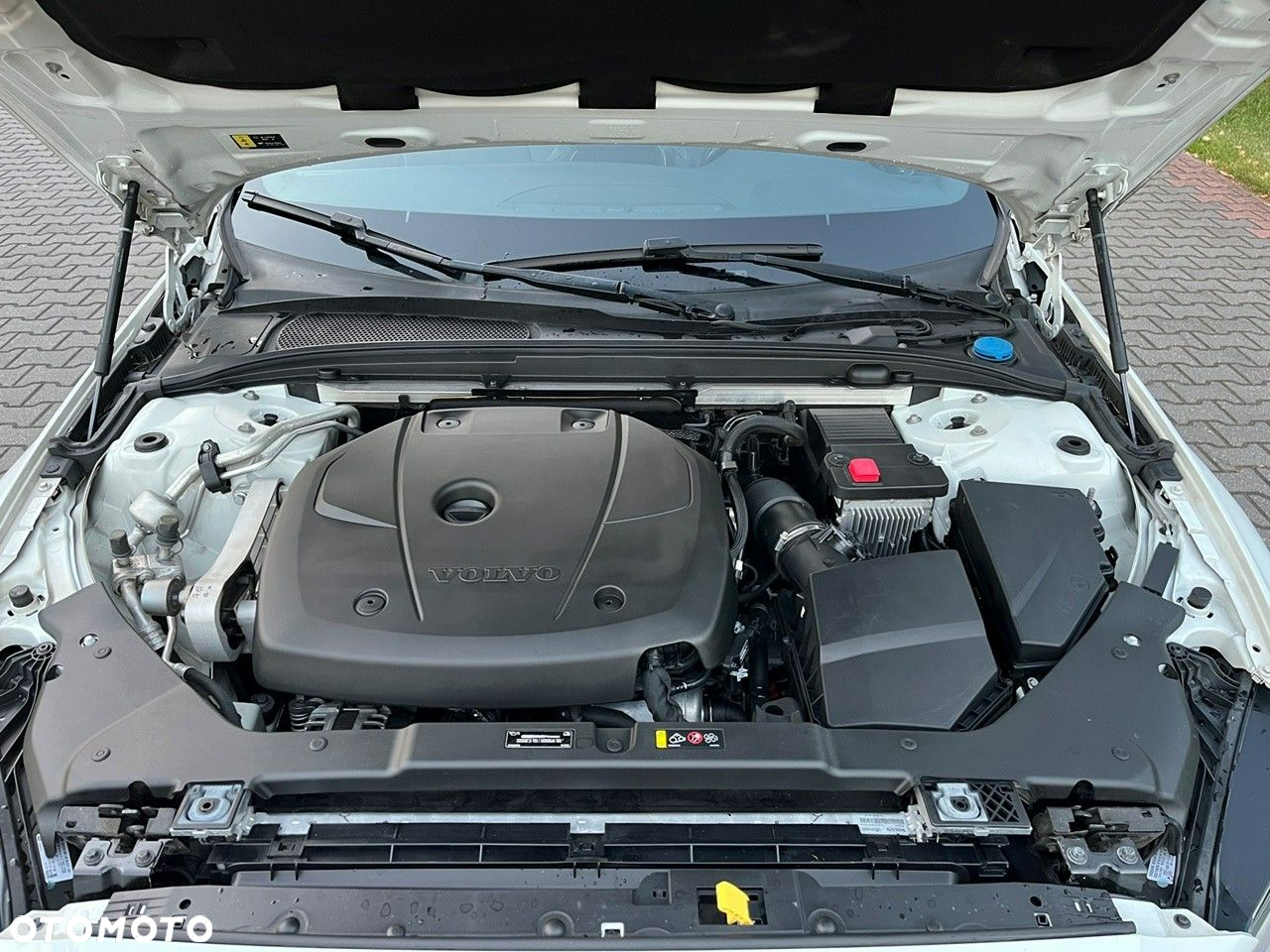 Volvo S60 T4 R-Design - 35