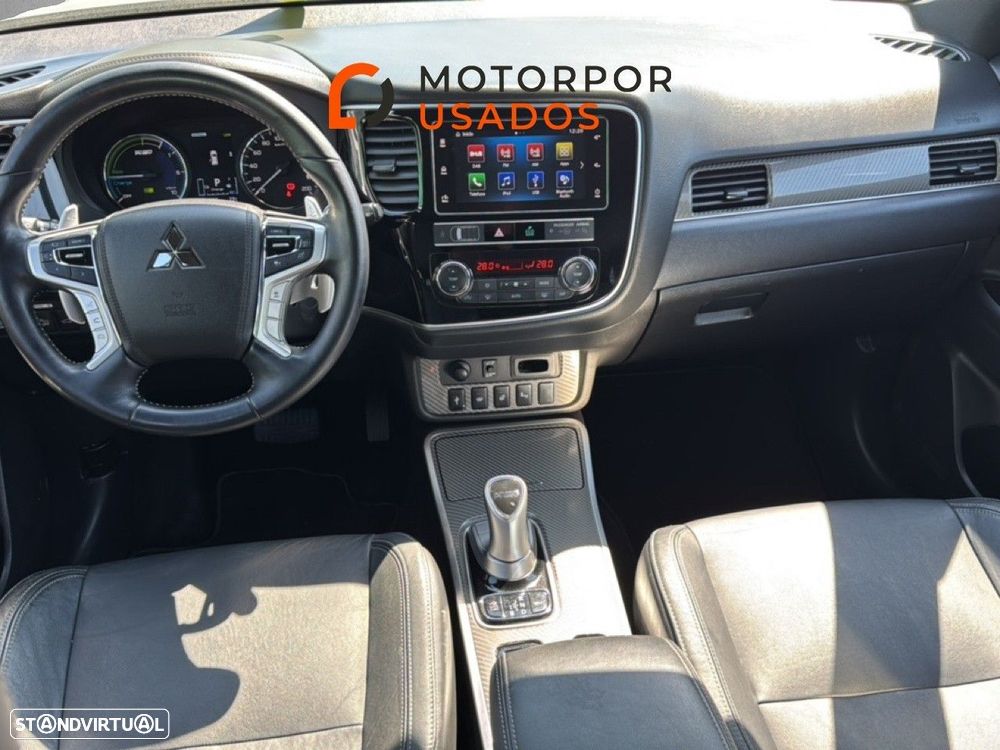 Mitsubishi Outlander - 9