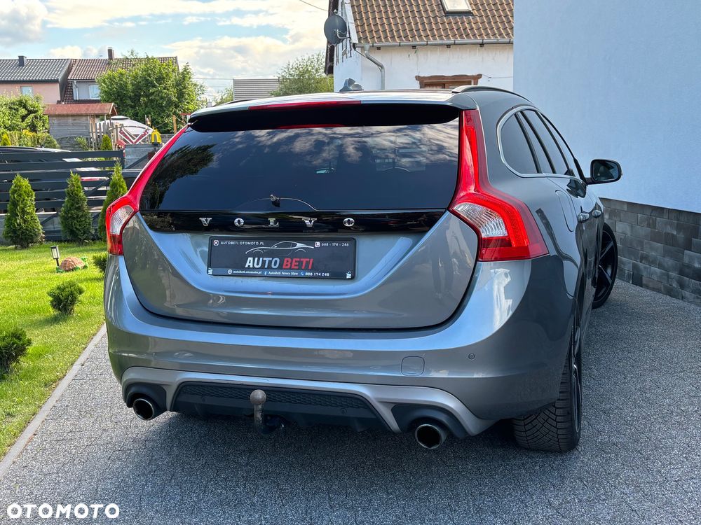 Volvo V60 D5 Geartronic RDesign - 23