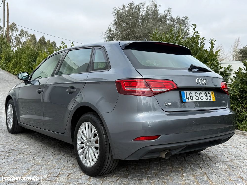 Audi A3 Sportback 1.6 TDI Advance - 11