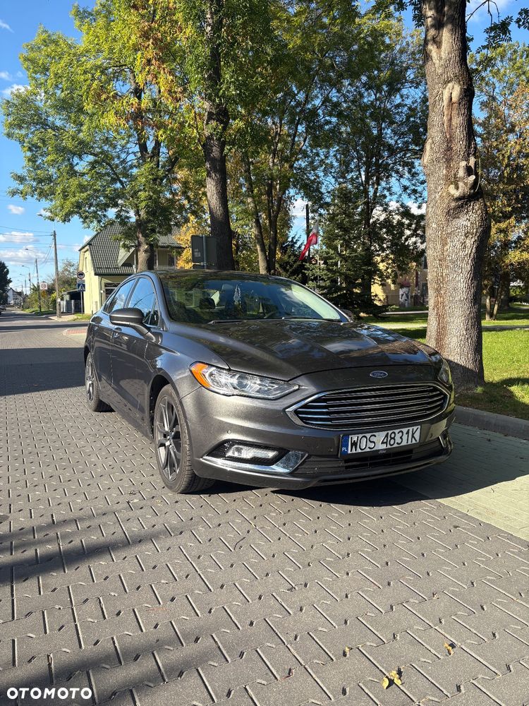 Ford Fusion - 1