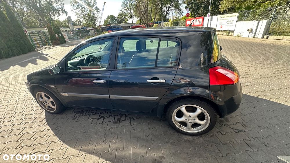 Renault Megane - 2