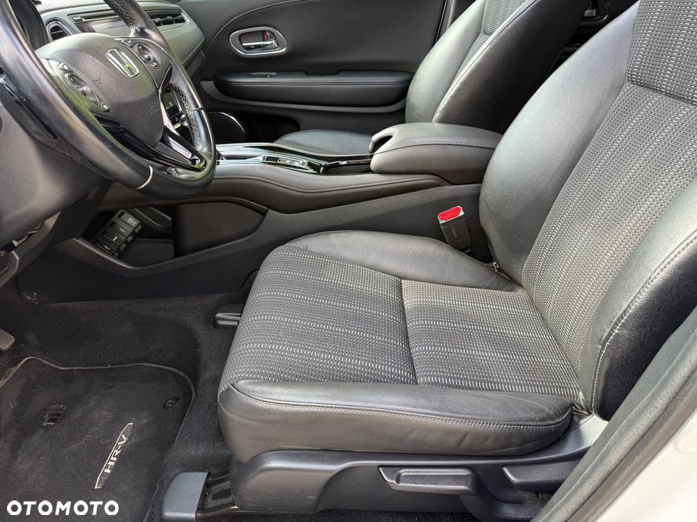 Honda HR-V 1.5 i-VTEC CVT Executive - 29