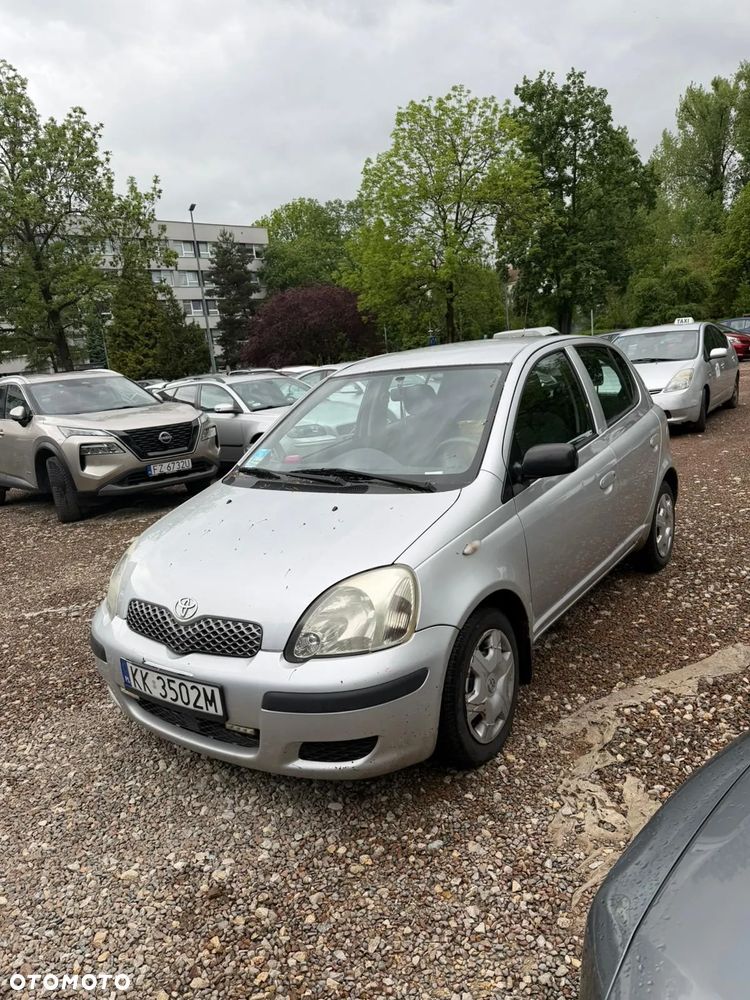 Toyota Yaris - 2