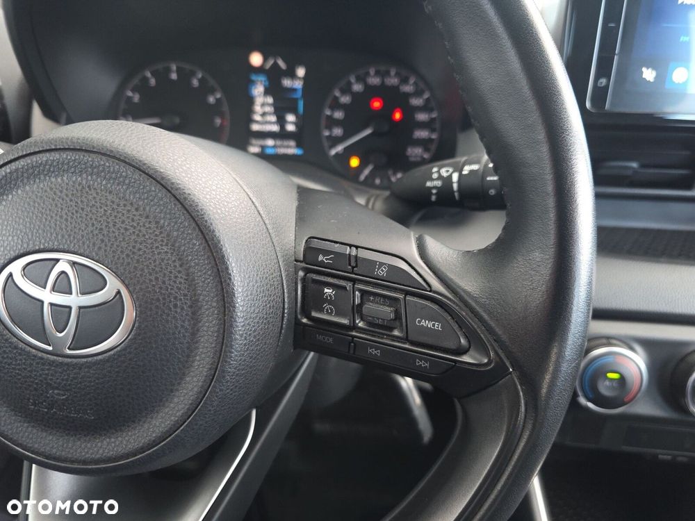 Toyota Yaris 1.5 Comfort - 14