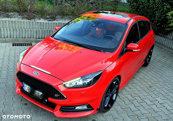 Ford Focus 2.0 TDCi ST - 10