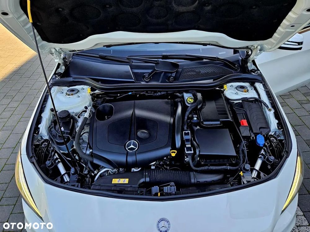 Mercedes-Benz CLA 220 (CDI) d AMG Line - 34