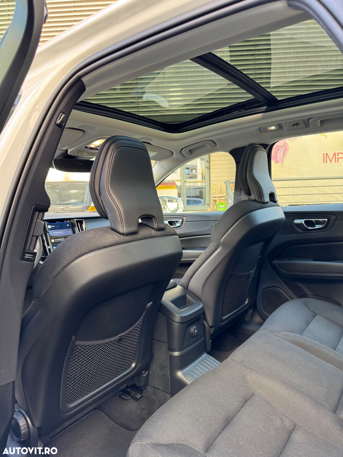 Volvo XC 60 T6 AWD Recharge Geartronic Inscription Expression - 10