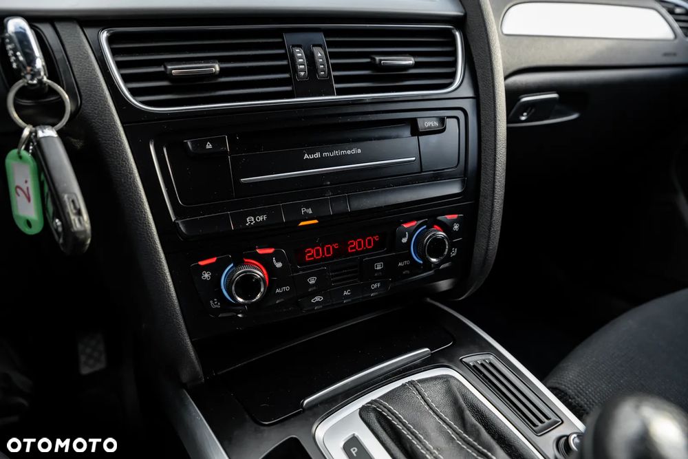 Audi A4 Avant 2.0 TFSI quattro S tronic S line Sportpaket - 37